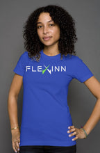 Load image into Gallery viewer, women&#39;s Signature t shirt
